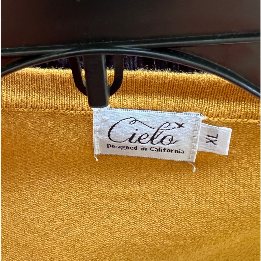 Beautiful lightweight mustard cardigan - Picture 5 of 6